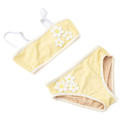 Full front view of the Shade Critters Butter Daisy set showing daisy details and soft yellow color.   
